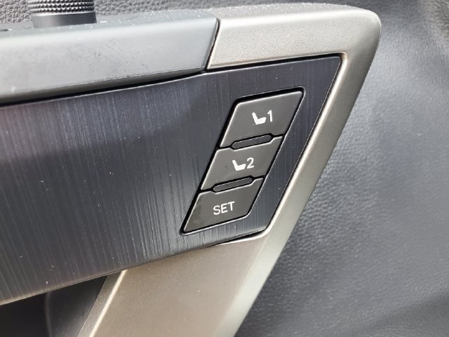 New 2026 Toyota Sequoia Platinum w/ Tow Technology Package AWD/4WD image 18