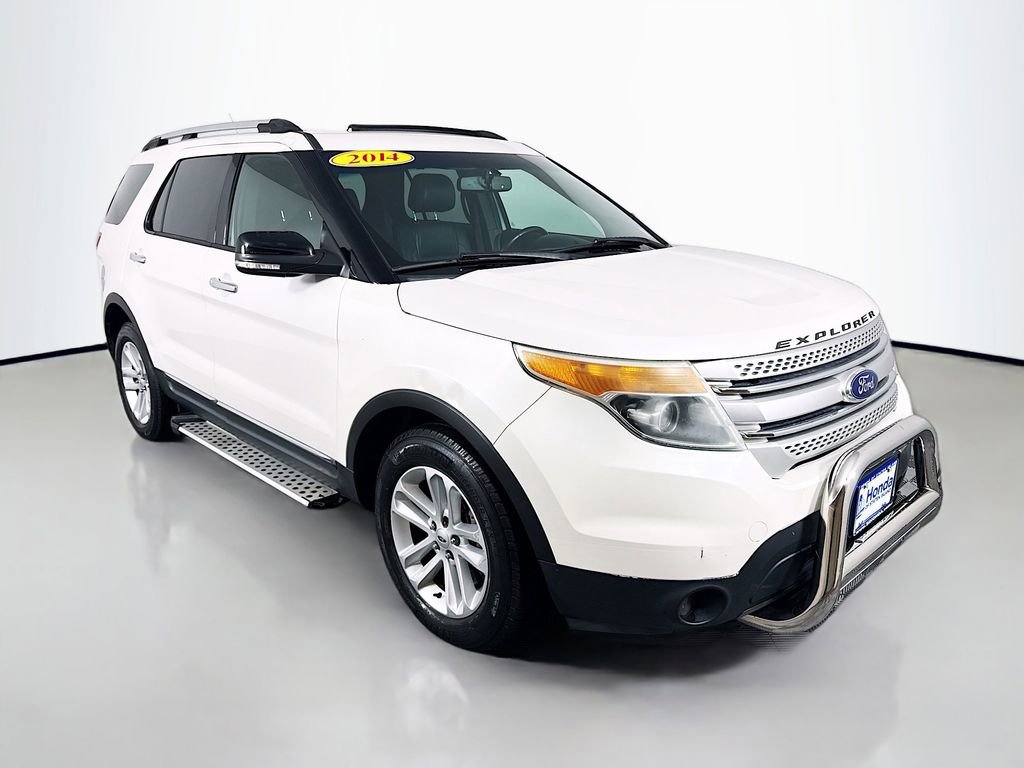 Used 2014 Ford Explorer XLT w/ Equipment Group 202A AWD/4WD image 1
