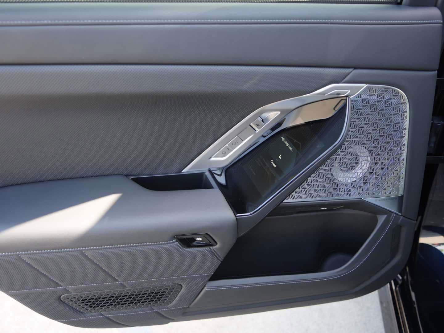 Used 2025 BMW i7 M70 image 6