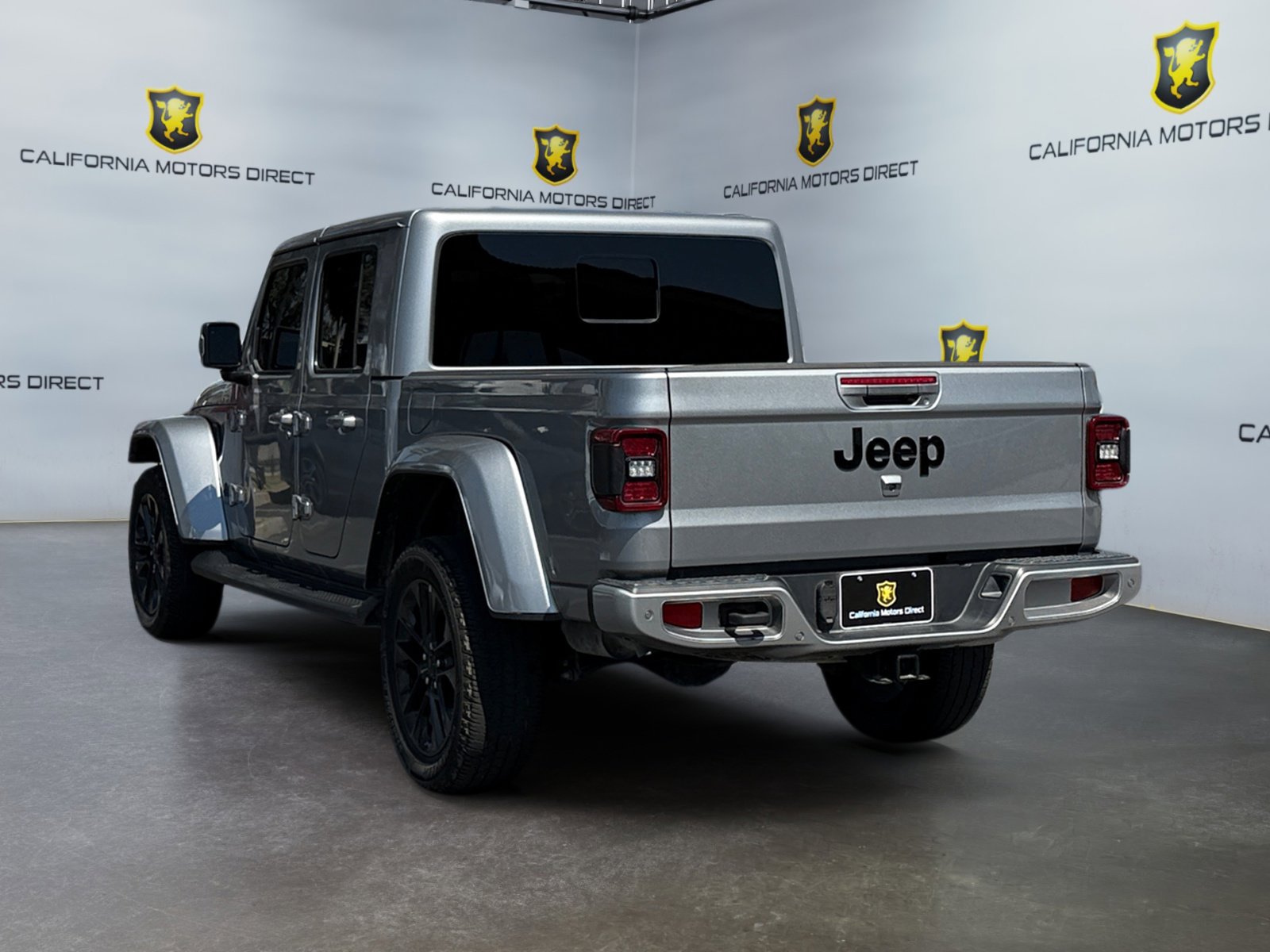 Used 2021 Jeep Gladiator Overland image 3