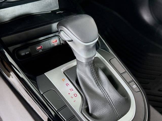 Used 2023 Kia Forte GT-Line w/ GT-Line Premium Package image 17