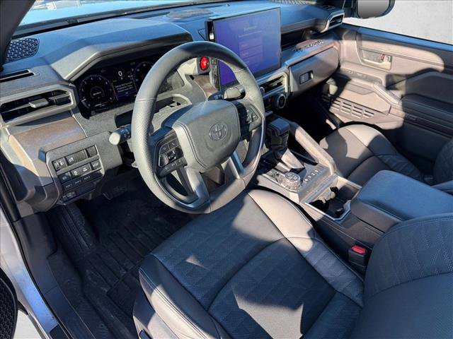 Used 2024 Toyota Tacoma TRD Off-Road w/ TRD Off Road Premium Package AWD/4WD image 10