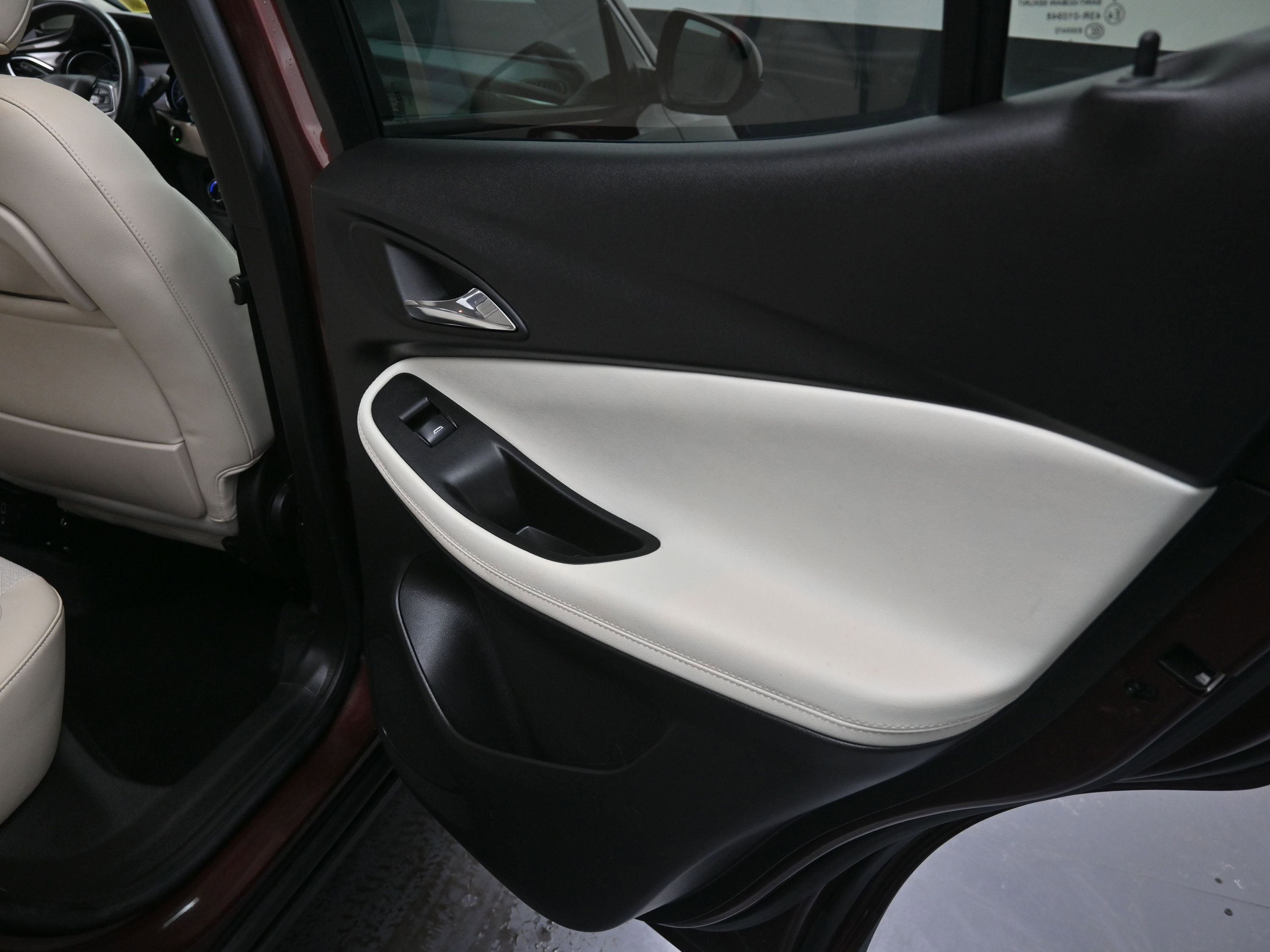 Used 2023 Buick Encore GX Preferred image 25