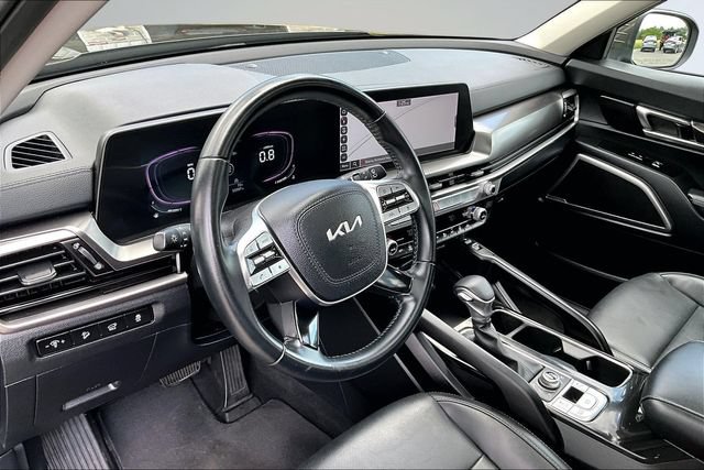 Used 2025 Kia Telluride S AWD/4WD image 16