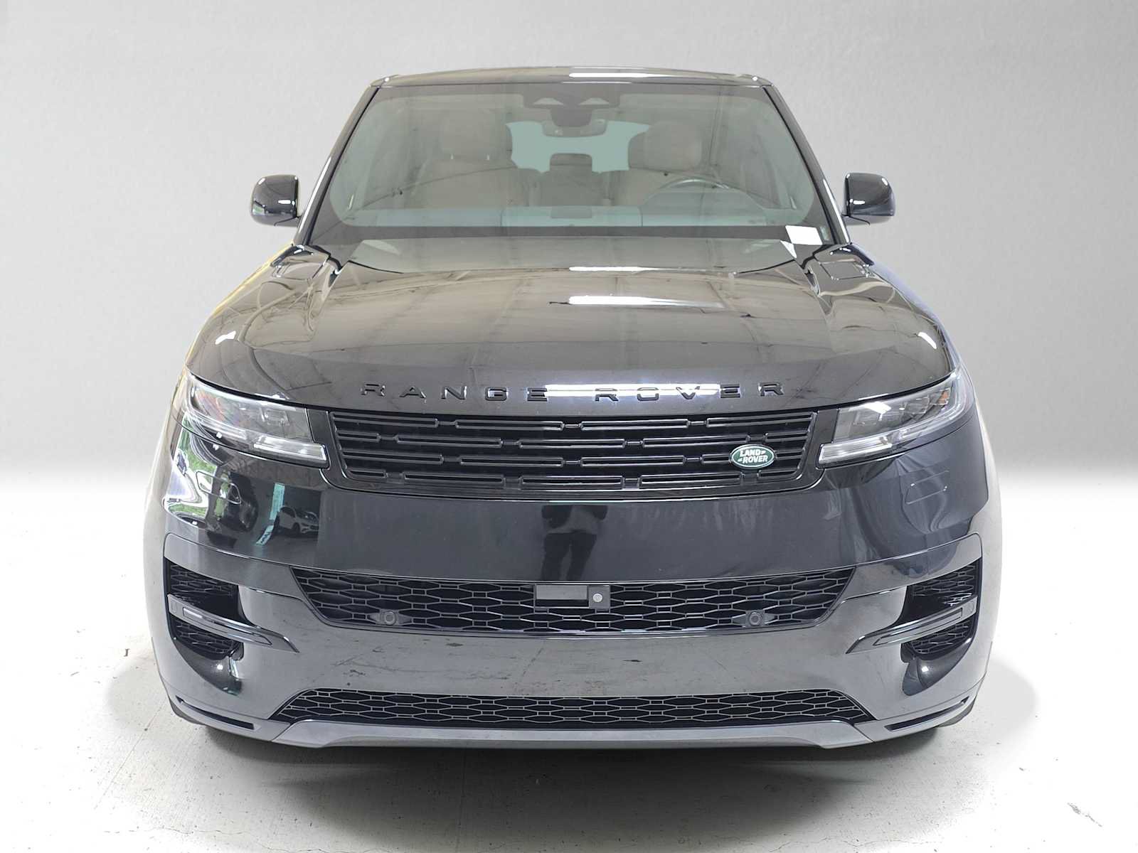 Used 2024 Land Rover Range Rover Sport SE AWD/4WD image 8