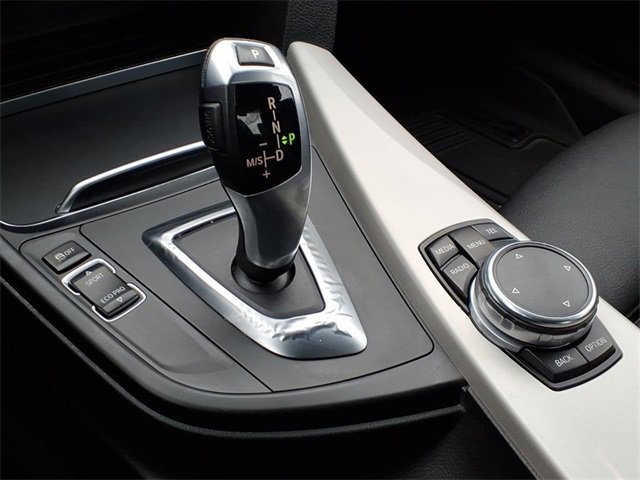 Used 2016 BMW 320i xDrive Sedan image 19
