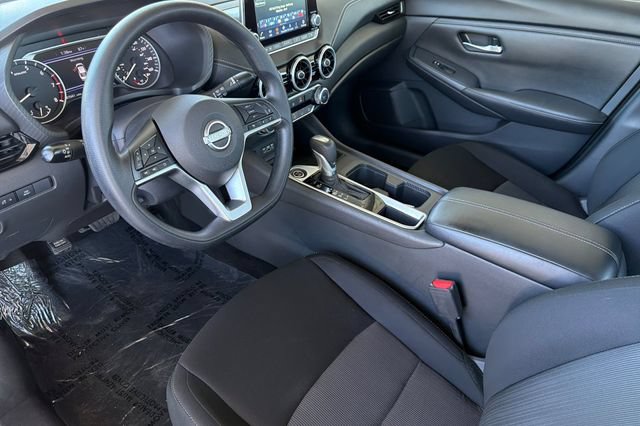 Used 2024 Nissan Sentra SV FWD image 10