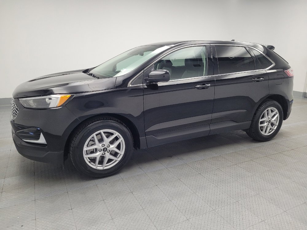 Used 2024 Ford Edge SEL image 2