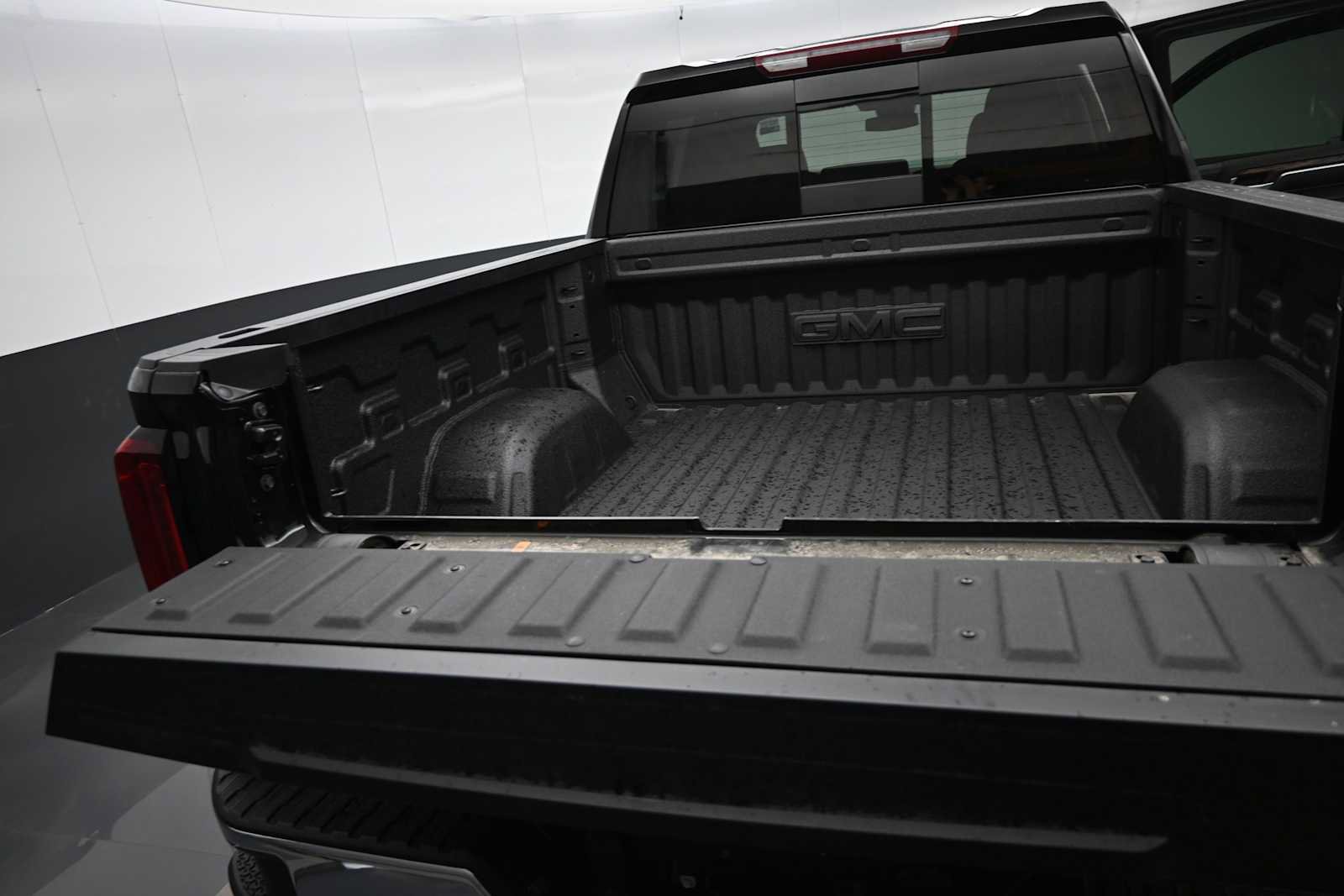 New 2026 GMC Sierra 1500 SLT w/ SLT Premium Package AWD/4WD image 14