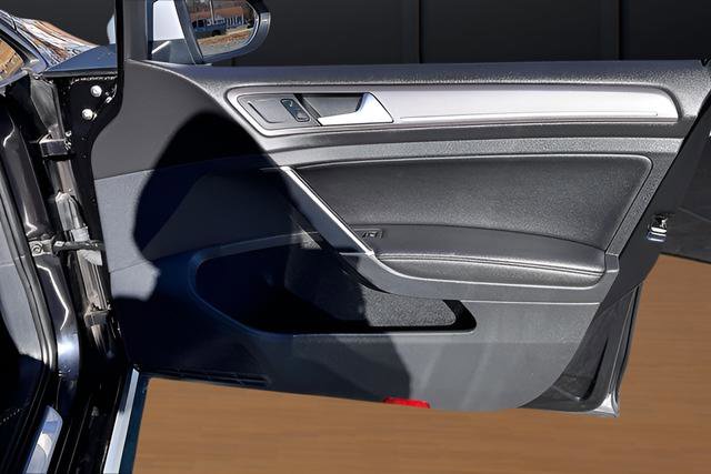 Used 2018 Volkswagen Golf Alltrack SEL image 22