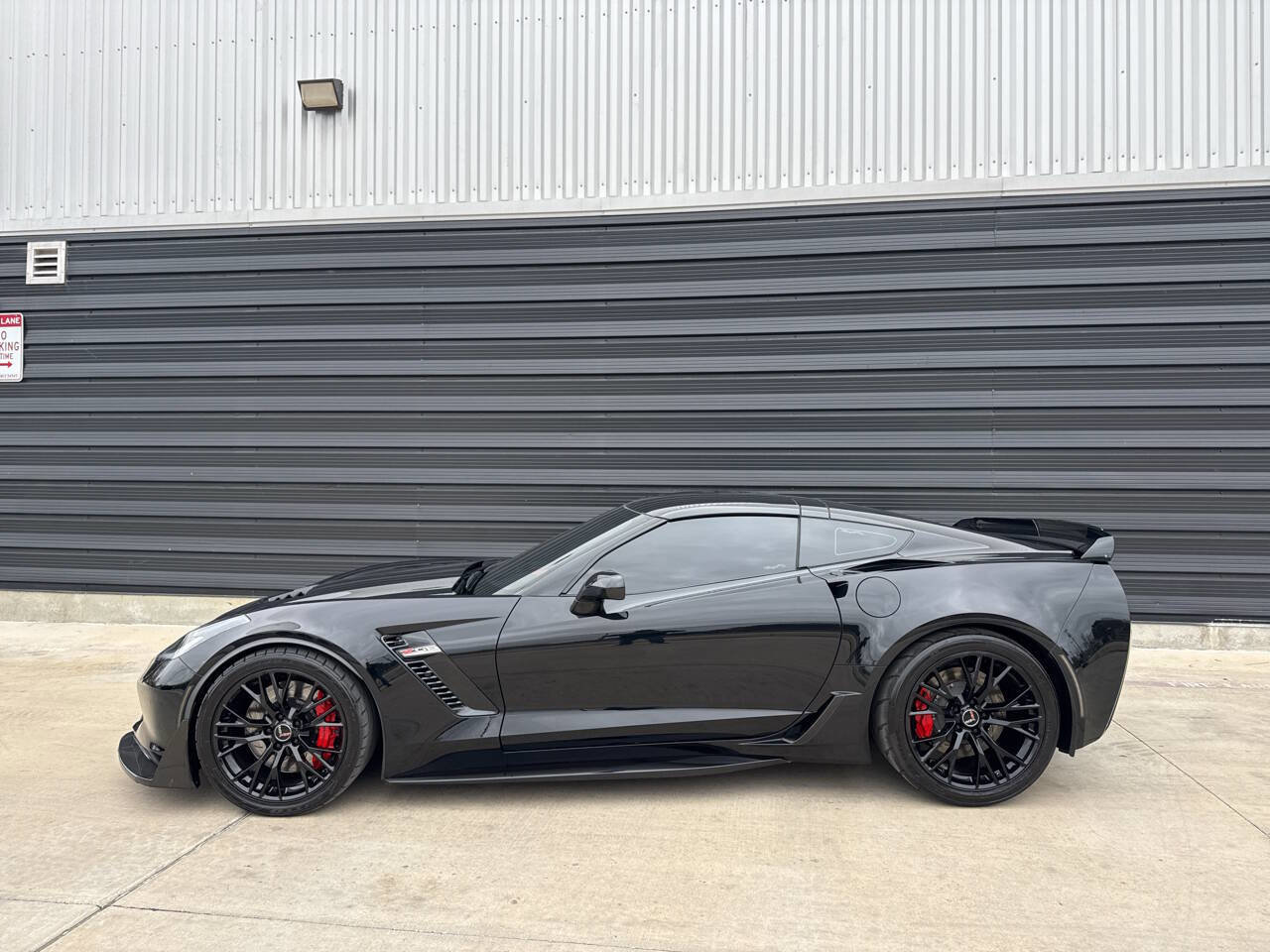 Used 2019 Chevrolet Corvette Z06 RWD image 5