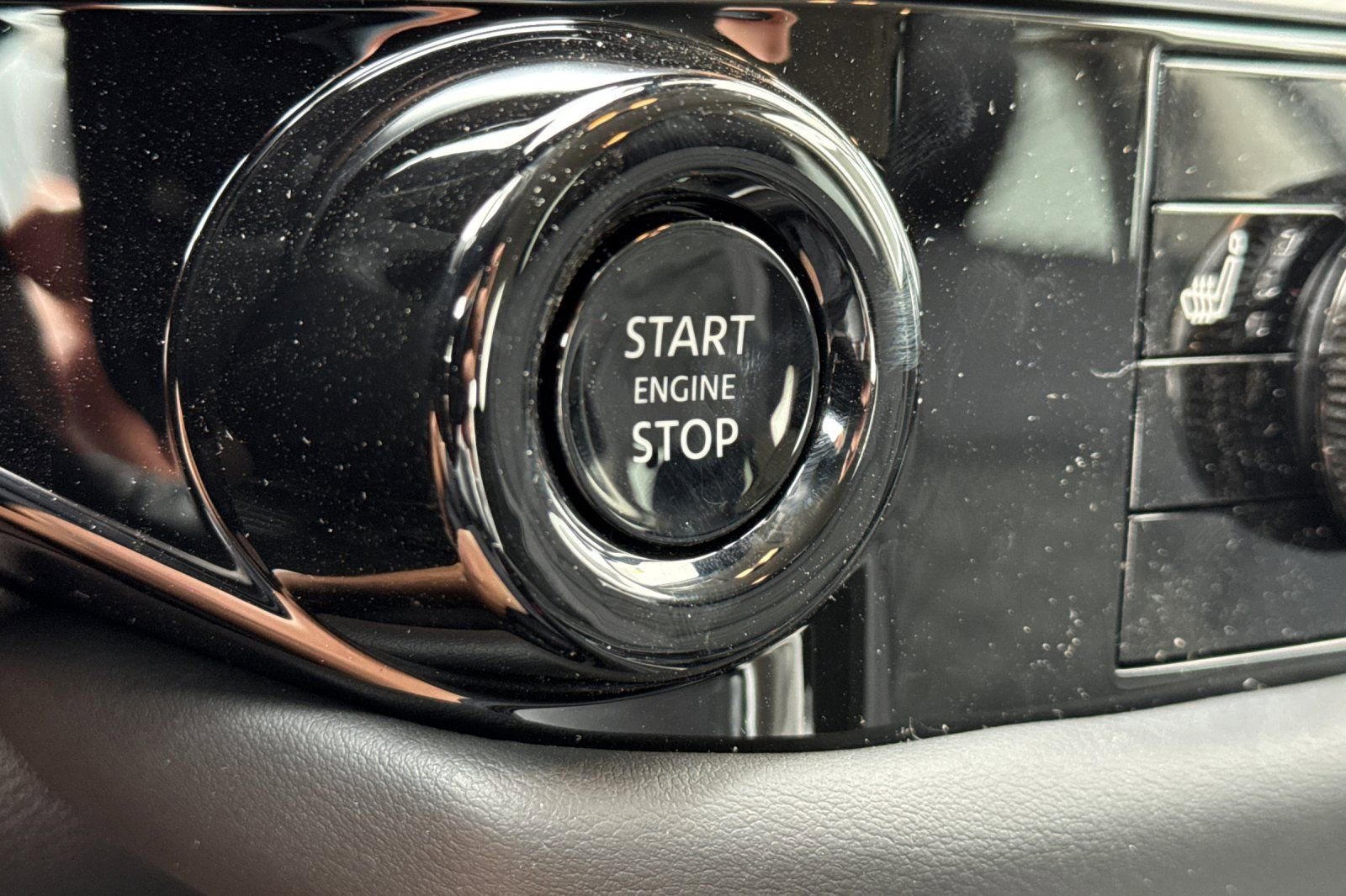 New 2026 Nissan Pathfinder SV image 20