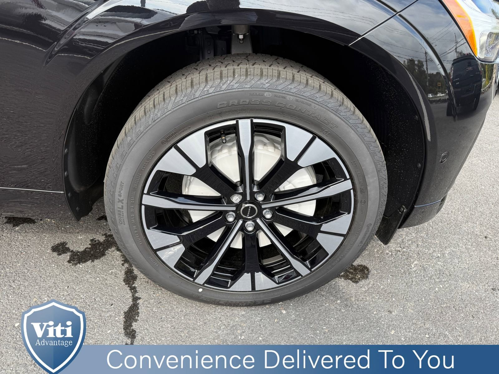 New 2026 Volvo XC60 B5 Plus w/ Protection Package Premier image 10