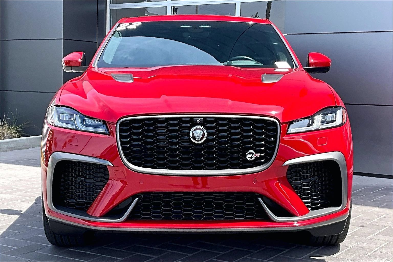 Certified 2022 Jaguar F-PACE SVR AWD/4WD image 2