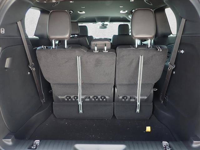 New 2027 Chrysler Pacifica Select FWD image 8