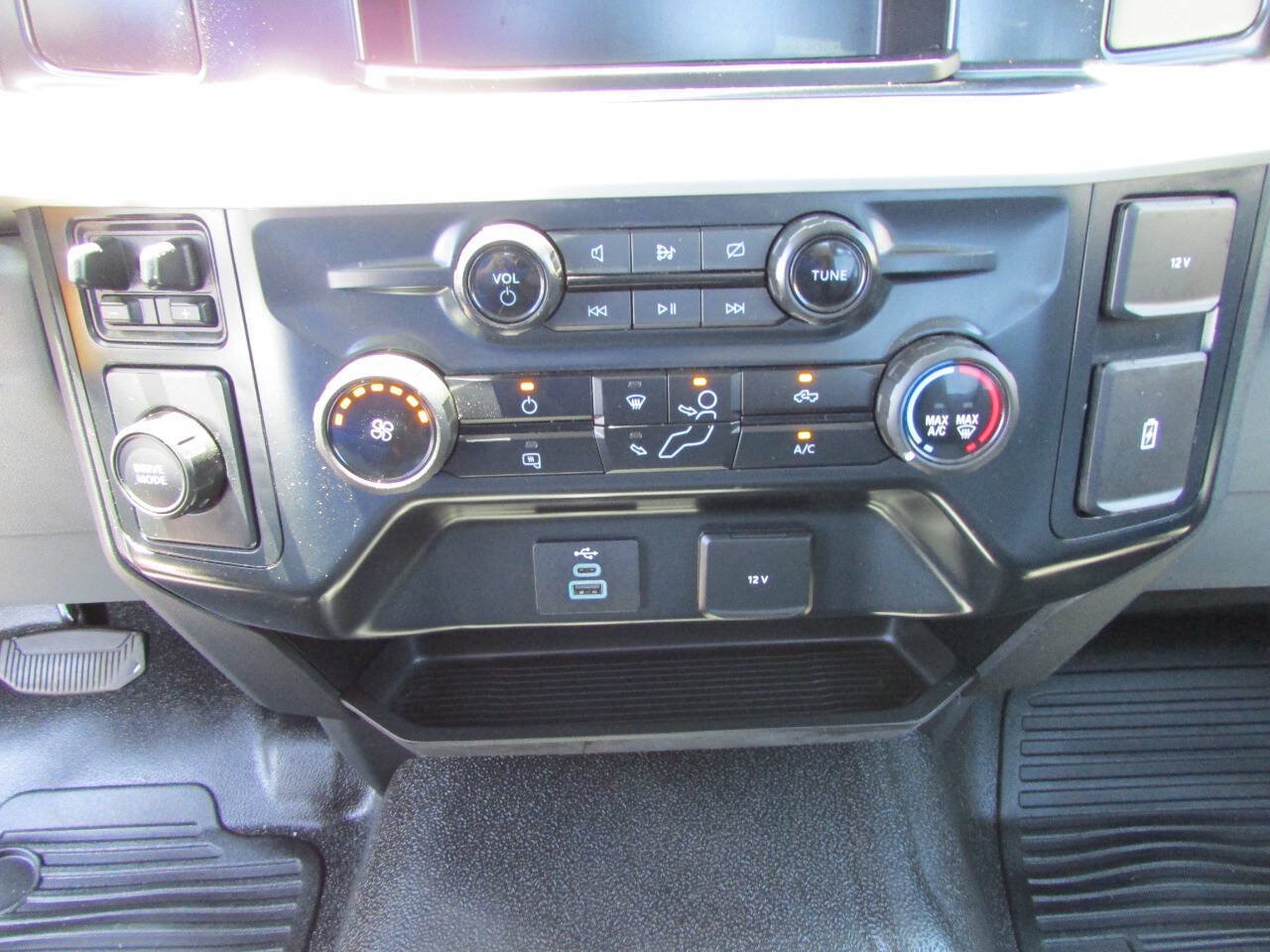 Used 2023 Ford F350 XL RWD image 21