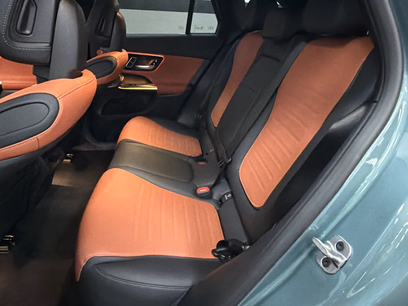 Used 2026 Mercedes-Benz GLC 300 image 41