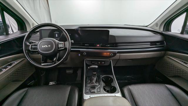 Used 2025 Kia Carnival LXS image 27