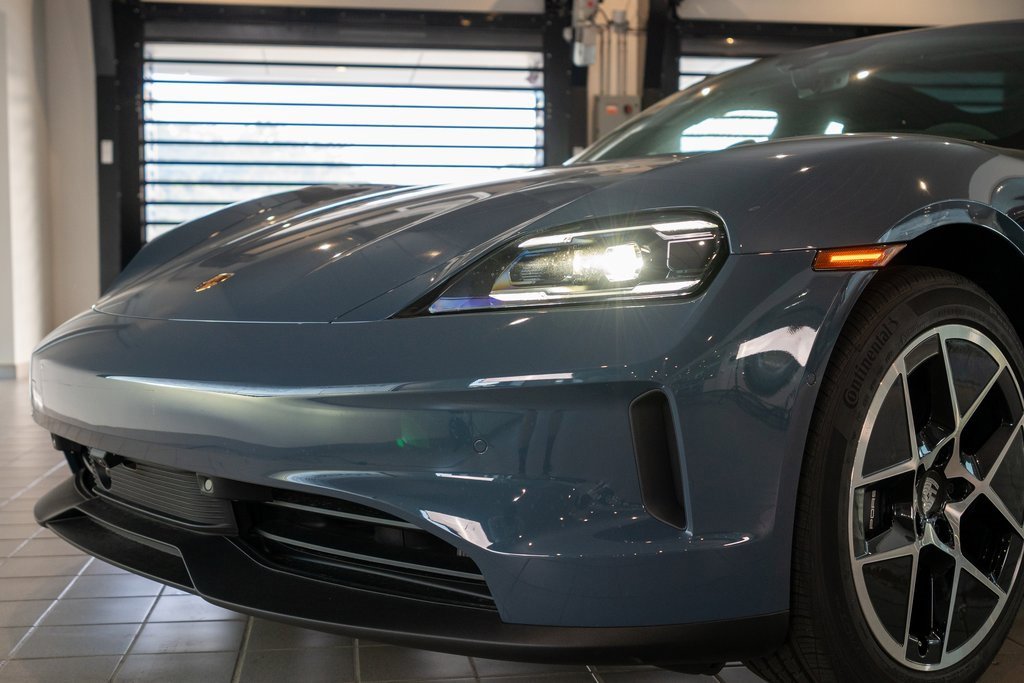 New 2025 Porsche Taycan image 11