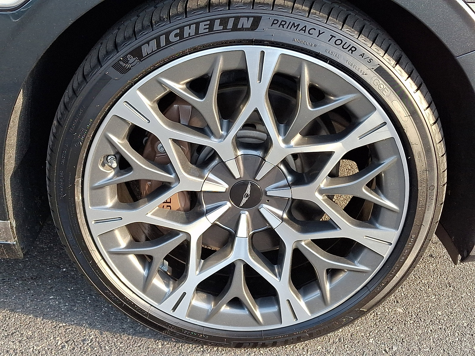 Certified 2023 Genesis G90 3.5T image 8