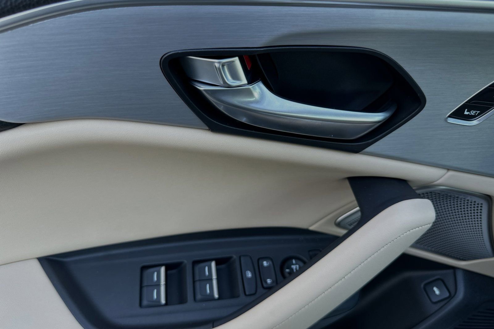 New 2025 Acura TLX w/ Technology Package image 9