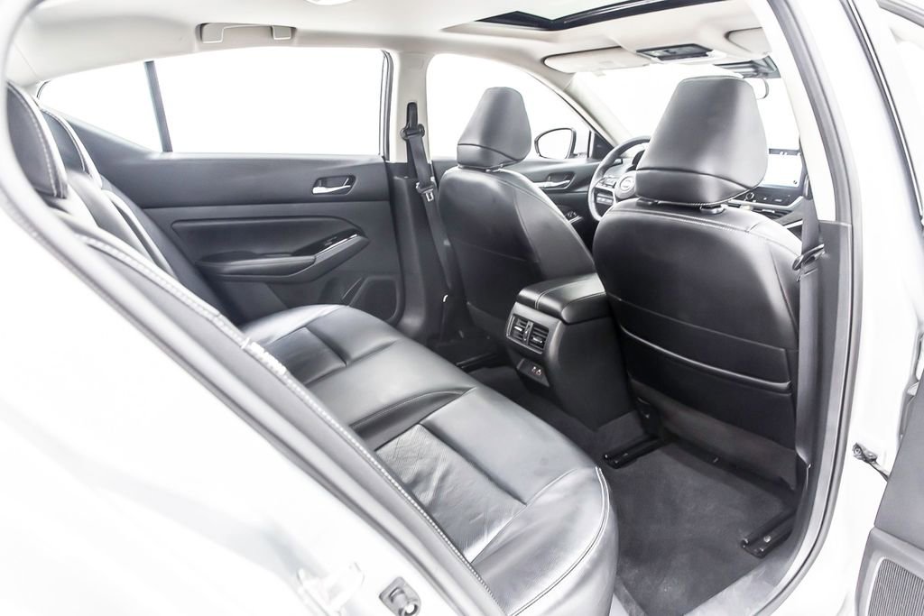 Used 2023 Nissan Altima 2.5 SL FWD image 35