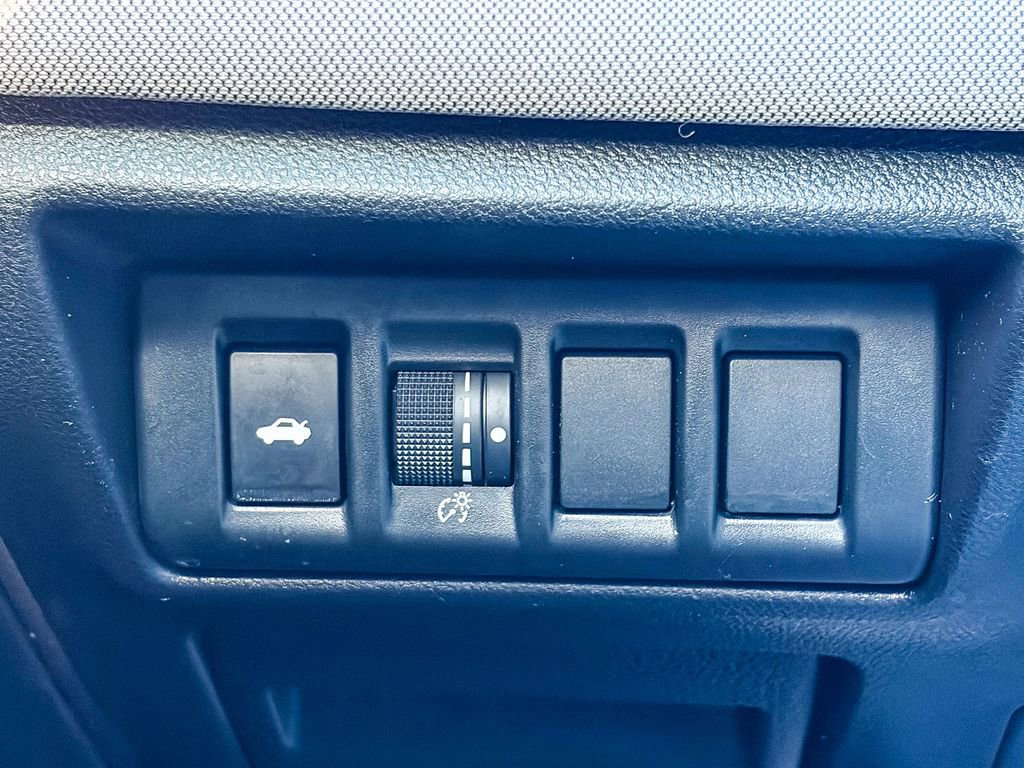 Used 2020 Subaru Legacy image 47