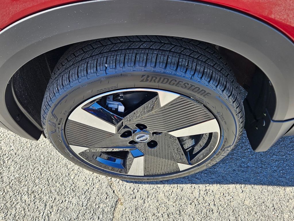 New 2026 Nissan Kicks SR image 18