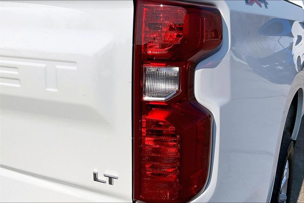 Used 2025 Chevrolet Silverado 1500 LT image 42