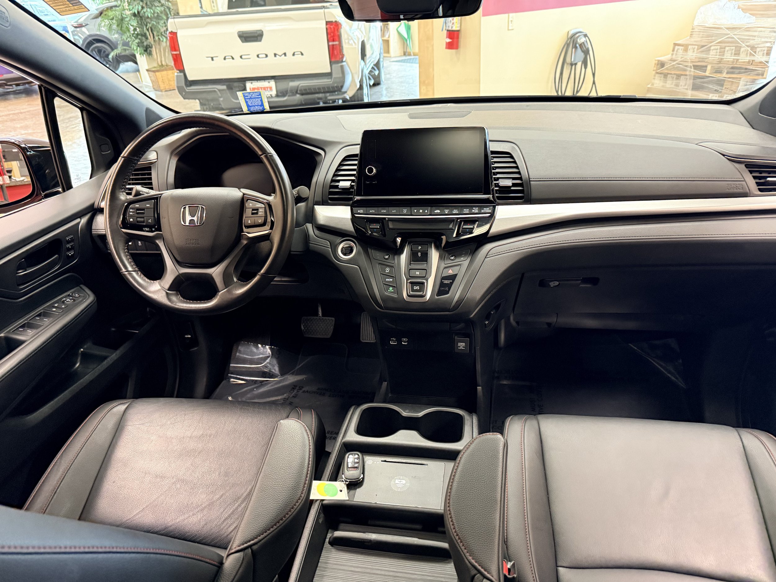 Used 2025 Honda Odyssey Sport-L image 26
