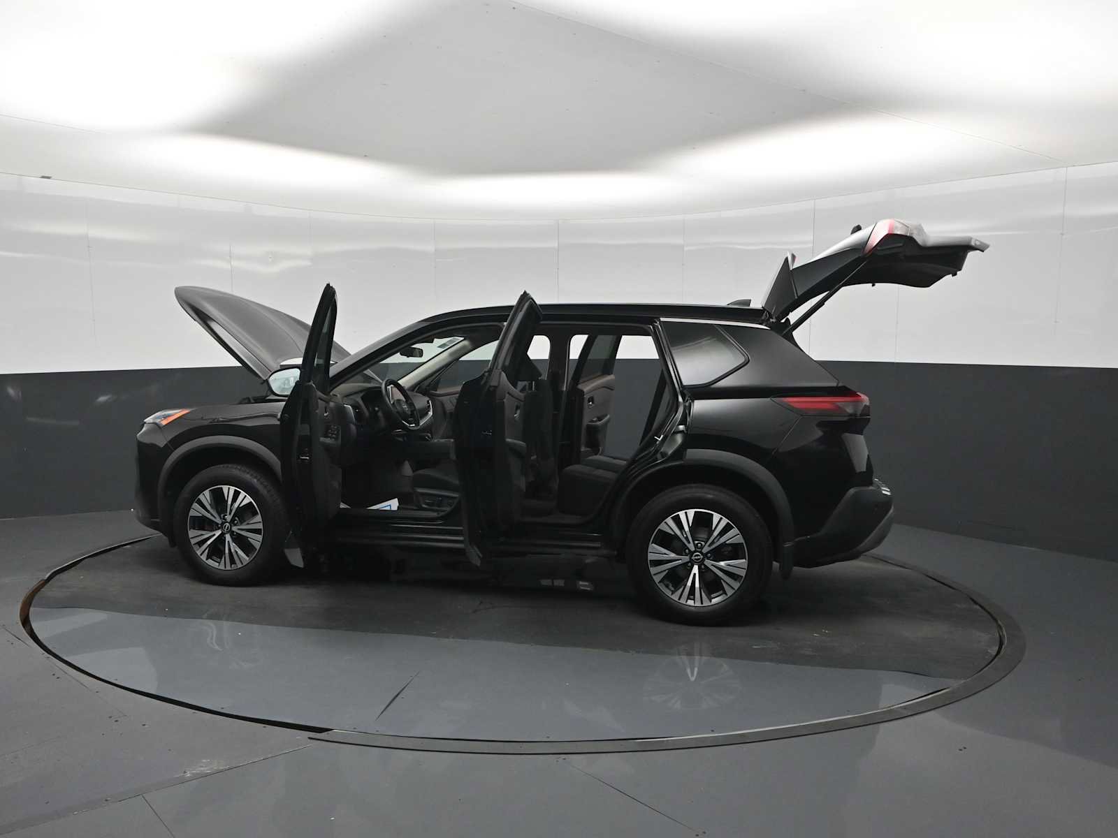 Used 2023 Nissan Rogue SV AWD/4WD image 39
