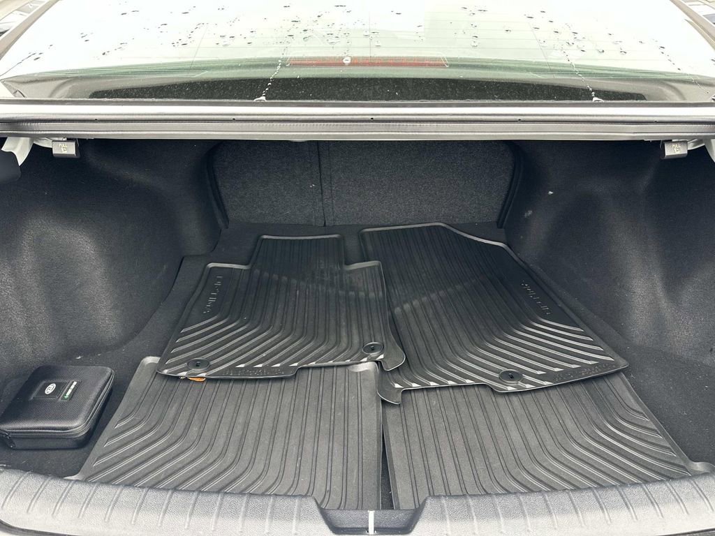 Used 2018 Kia Optima SX w/ Technology Package image 30