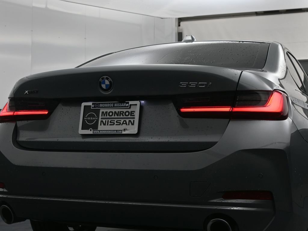 Used 2023 BMW 330i xDrive Sedan w/ Premium Package image 10