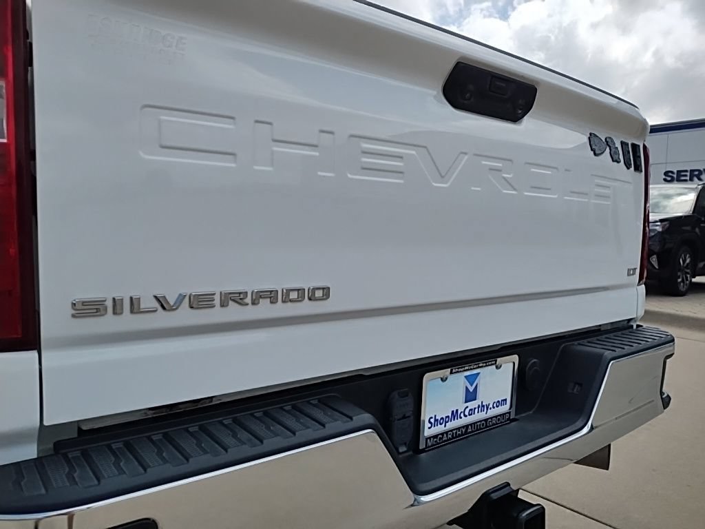 Used 2022 Chevrolet Silverado 2500 LT w/ Convenience Package AWD/4WD image 12