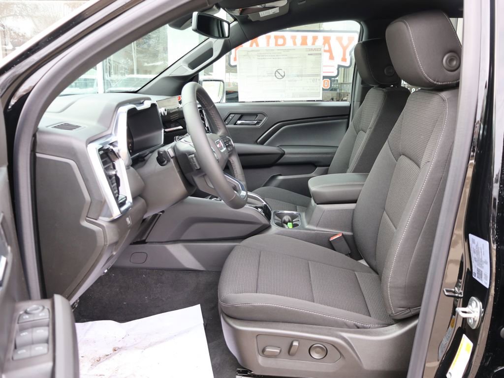 New 2026 GMC Canyon Elevation w/ Convenience Package image 12