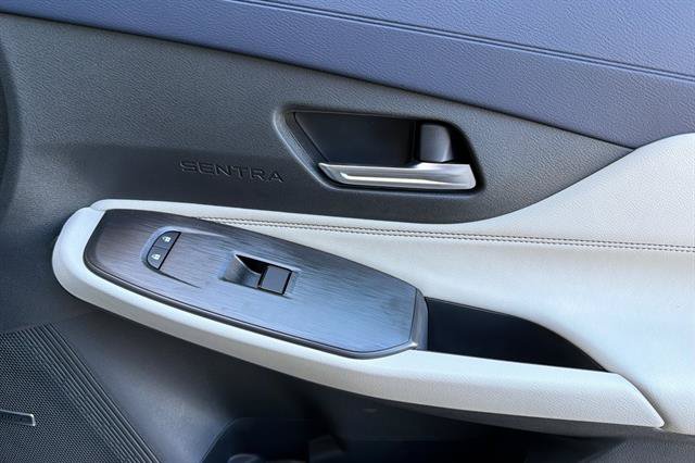 New 2027 Nissan Sentra SL w/ Floor Mat Package FWD image 18