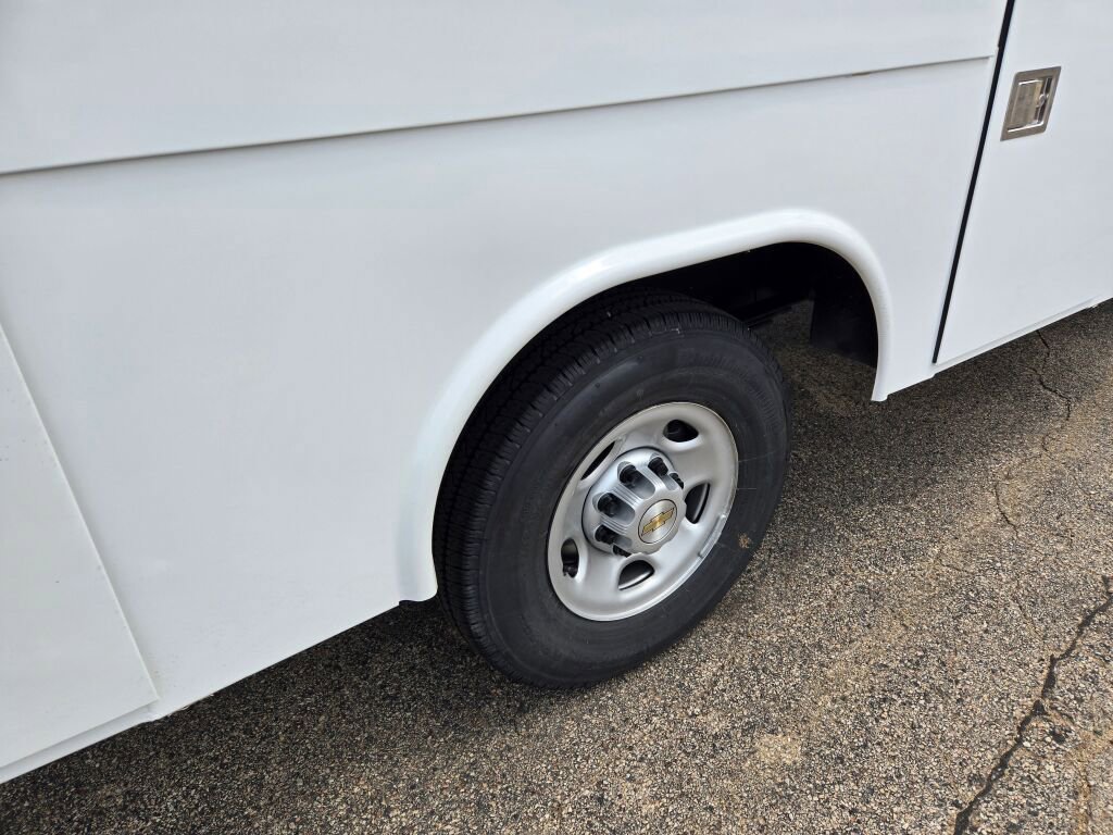 New 2025 Chevrolet Express 3500 w/ Power Convenience Package image 12