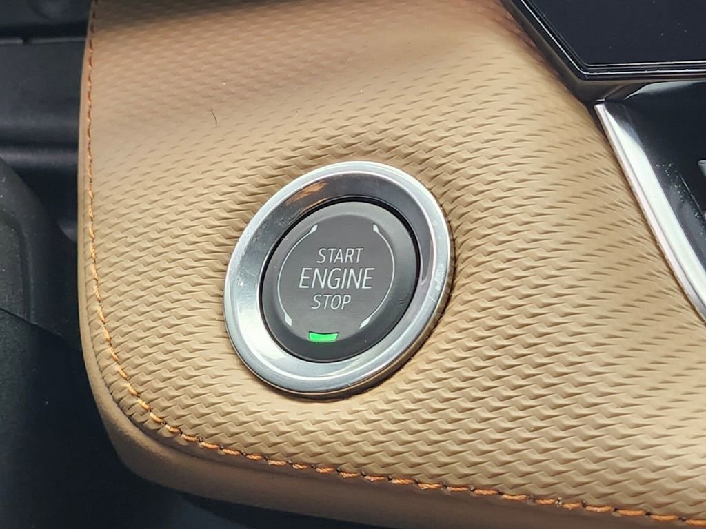 Used 2026 Chevrolet Equinox ACTIV w/ Convenience Package III image 22