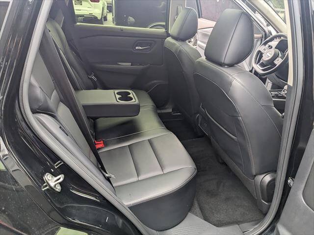 Used 2023 Nissan Rogue SV w/ SV Premium B Package AWD/4WD image 16