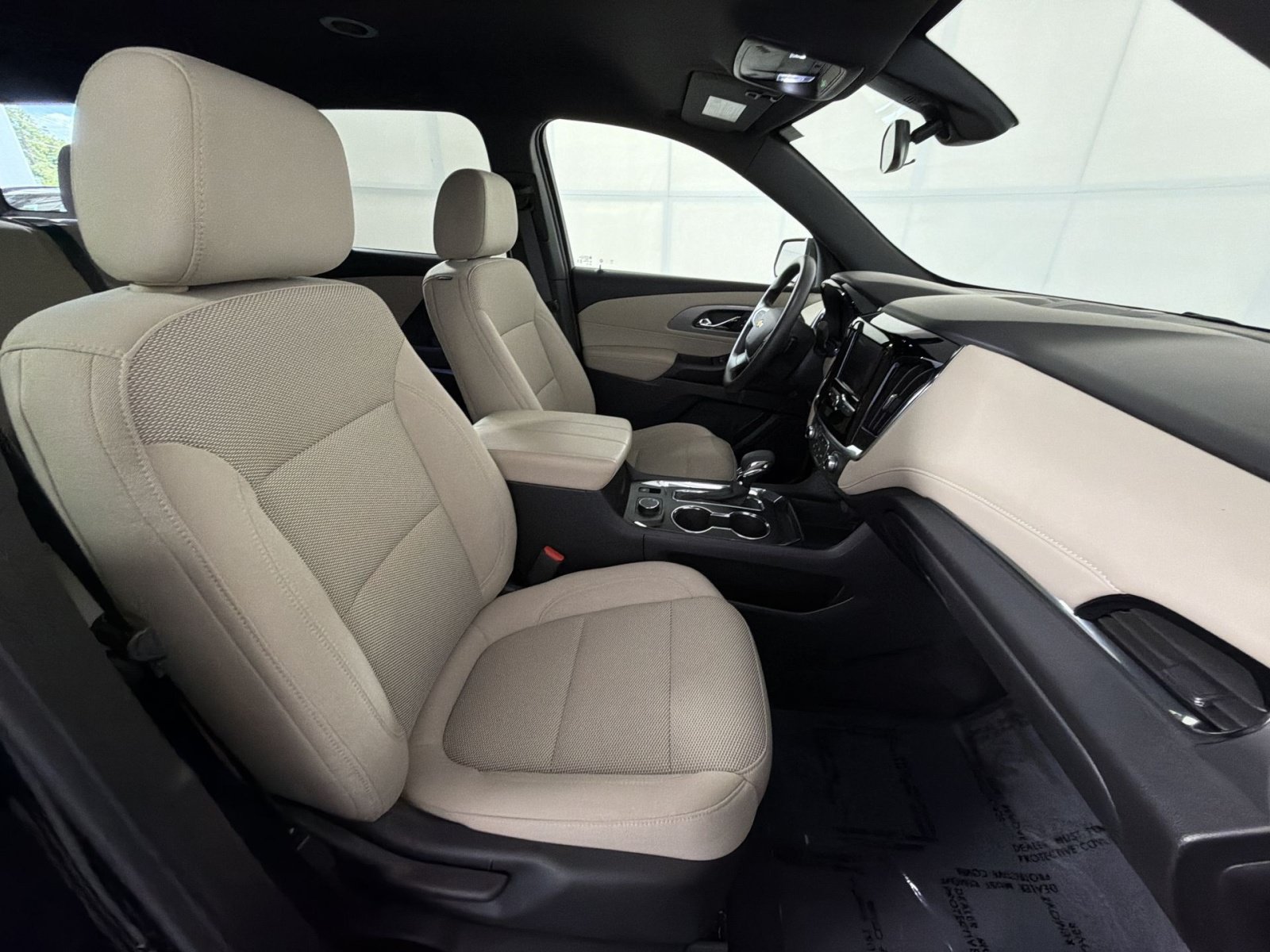 Used 2023 Chevrolet Traverse LS FWD image 27