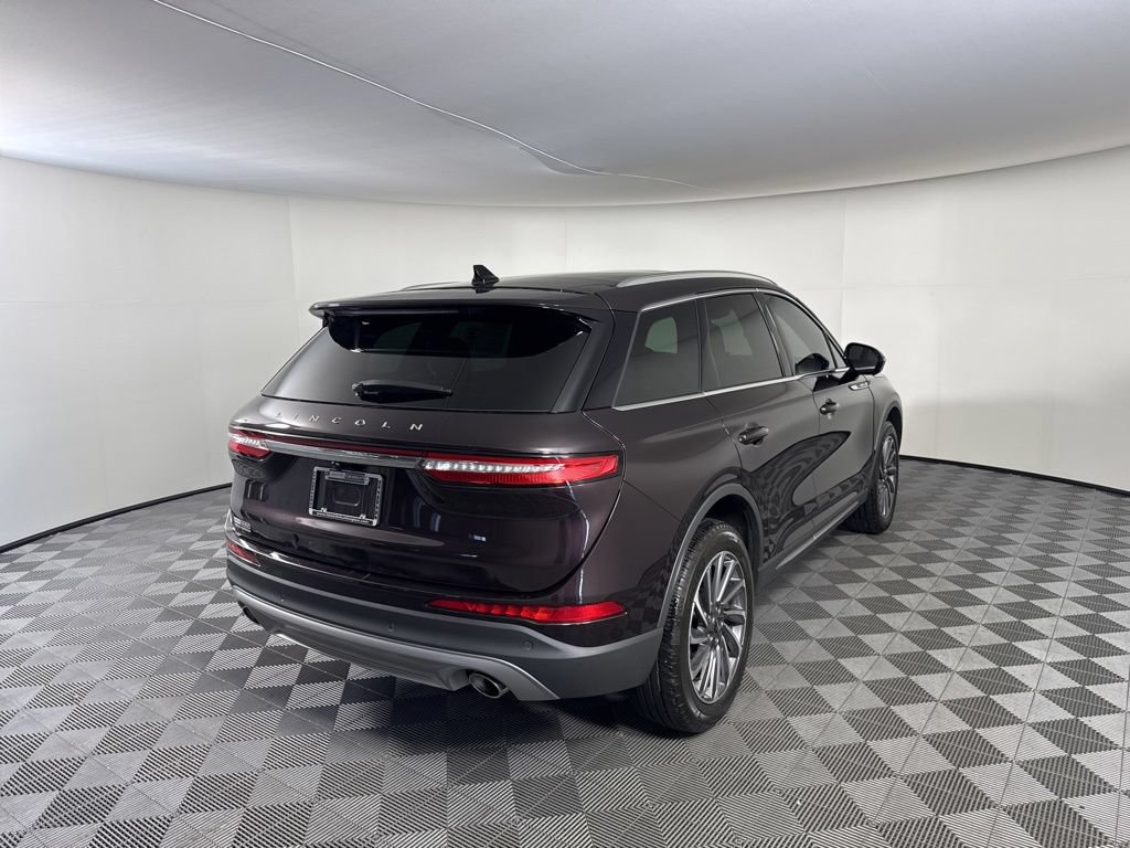 Used 2023 Lincoln Corsair Reserve w/ Equipment Group 201A AWD/4WD image 5