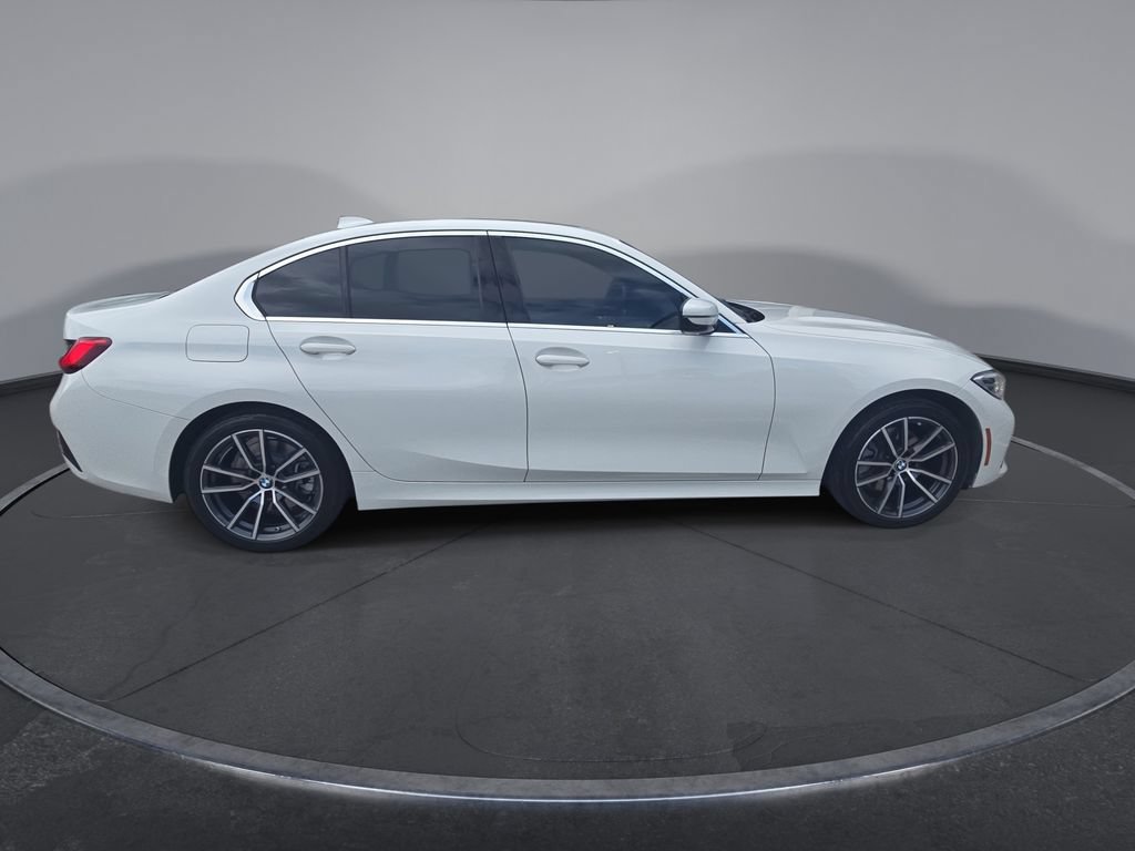 Used 2020 BMW 330i xDrive Sedan w/ Convenience Package AWD/4WD image 9