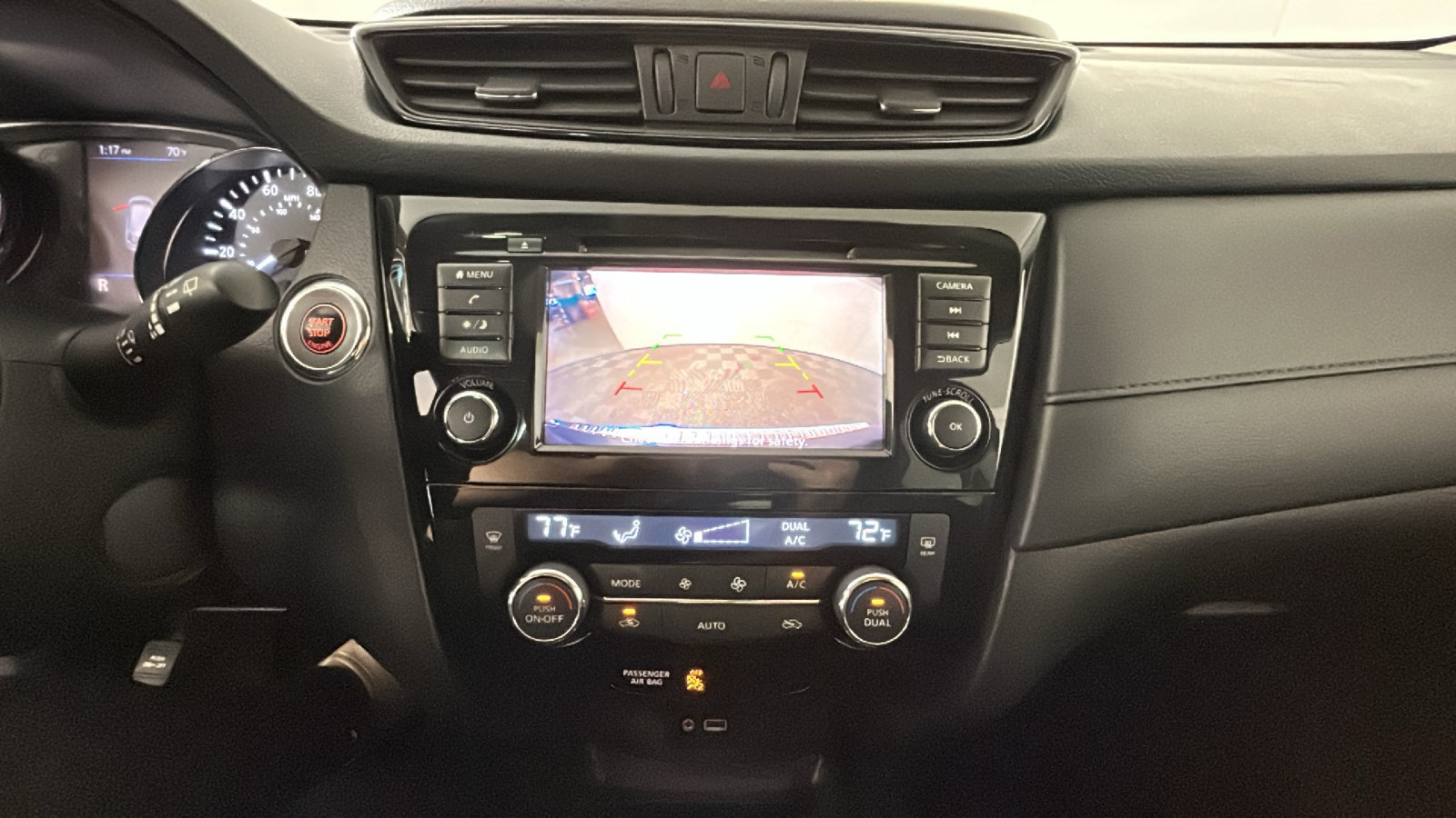 Used 2018 Nissan Rogue SV AWD/4WD image 27