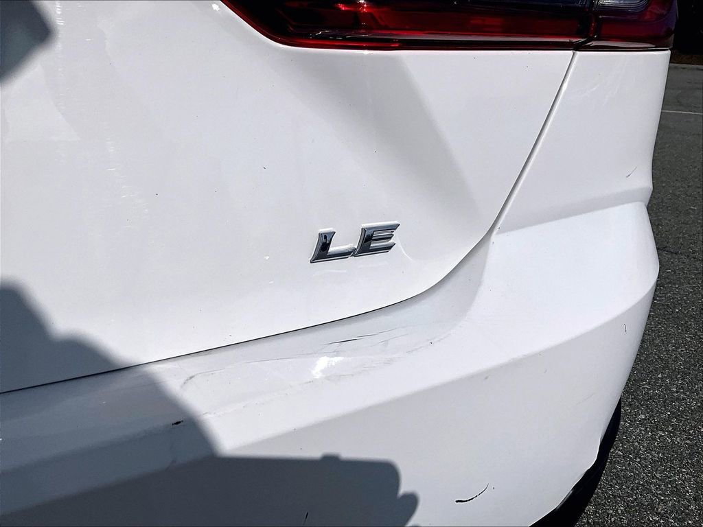 Used 2025 Toyota Camry LE FWD image 29