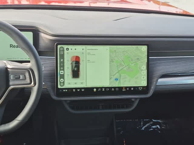 Used 2025 Rivian R1S Adventure Dual AWD/4WD image 27