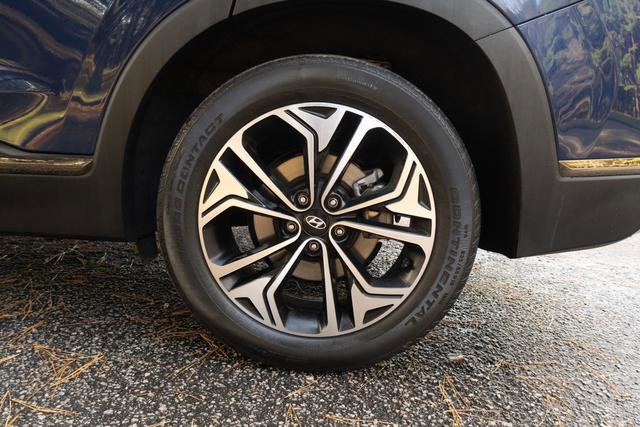 Used 2020 Hyundai Santa Fe Limited image 41