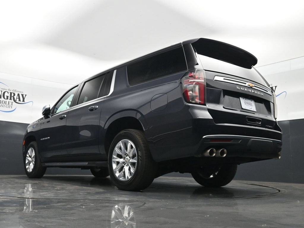 Used 2024 Chevrolet Suburban Premier RWD image 30
