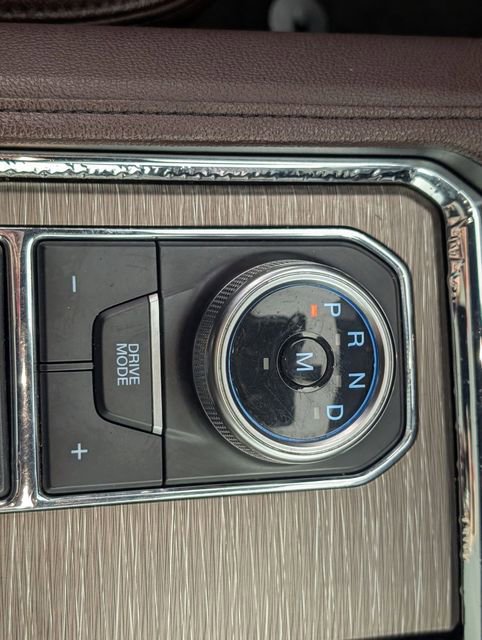 Used 2023 Ford Expedition Max Limited image 26