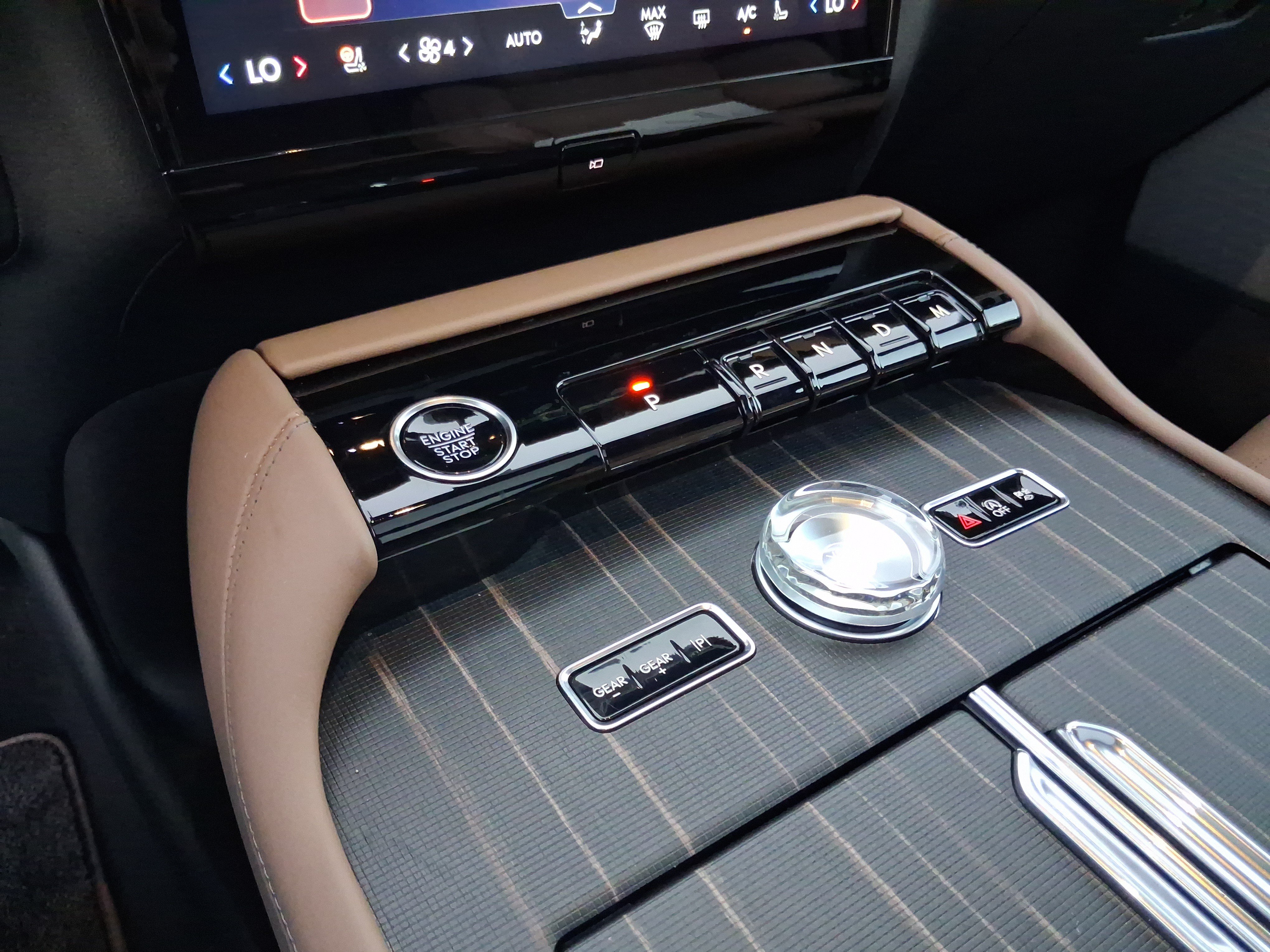 Used 2025 Lincoln Navigator L Black Label AWD/4WD image 18