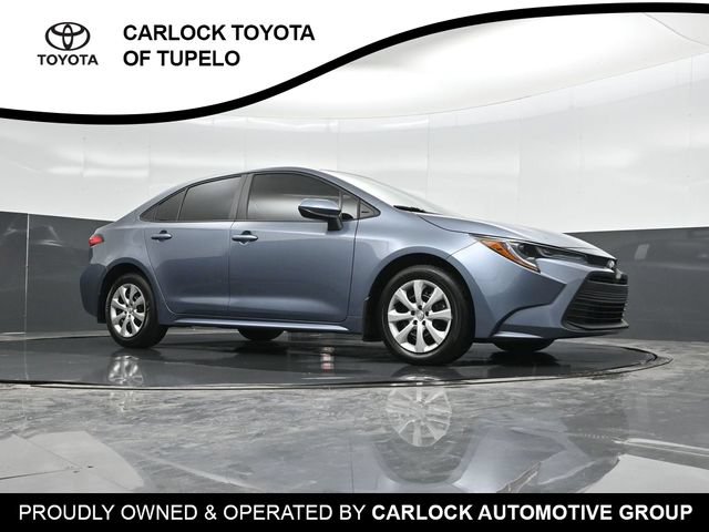 Used 2026 Toyota Corolla LE FWD image 40